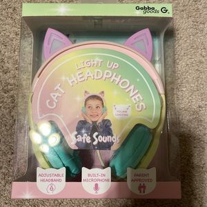 Gabba Goods Light Up Cat Headphones